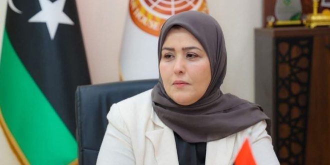 انتصار شنيب أول امرأة تترأس نادياً رياضياً في ليبيا