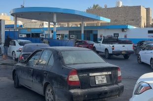 ازدحام محطة وقود