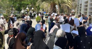 طلبة تمهيدي الطب بجامعة طرابلس يطالبون بتسوية أوضاعهم الأكاديمية
