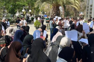 طلبة تمهيدي الطب بجامعة طرابلس يطالبون بتسوية أوضاعهم الأكاديمية