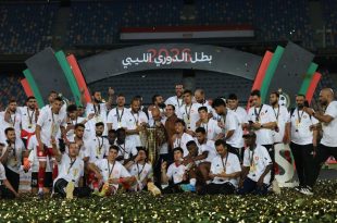 فرحة لاعبي السويحلي بتتويجهم بالدوري الليبي