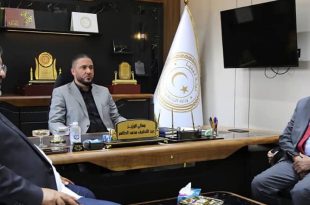 وزير الزراعة والثروة الحيوانية الليبي عبد اللطيف محمد التاغدي في اجتماع لبحث تعزيز الأمن الغذائي في ليبيا