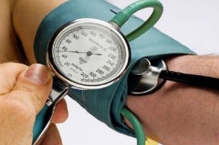 تحذيرات طبية من خطورة انخفاض ضغط الدم المفاجئ وأعراض تستدعي الطوارئ