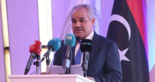 لقطة قريبة لمحافظ مصرف ليبيا المركزي، ناجي عيسى