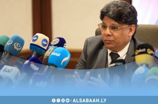 المستشار الصديق الصور يترأس اجتماعًا مع وزراء ومسؤولين لمناقشة مكافحة المبيدات الزراعية المحظورة وتعزيز الرقابة على الأمن الغذائي.