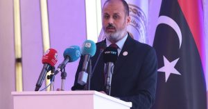 وزير الإسكان والتعمير بحكومة الوحدة الوطنية عصام التموني يلقي كلمة خلال فعاليات الحوارية الوطنية للإسكان والتمويل العقاري