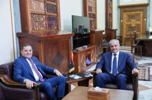 عبدالحميد الدبيبة يلتقي محافظ مصرف ليبيا المركزي ناجي عيسى لبحث الأوضاع المالية وتطبيق الاتفاق التنموي الموحد.