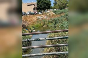 تدفق مياه الصرف الصحي في وادي المجين يهدد حي الأندلس والمياه الجوفية
