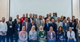 ​صورة جماعية للمشاركين في ورشة العمل الإقليمية لشمال أفريقيا التابعة للمركز الإفريقي لمكافحة الأمراض والوقاية منها لمناقشة تعزيز الأمن الصحي وإطار (7-1-7).