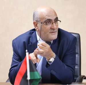 د.عارف التير عميد مدرسة الدراسات الاستراتيجية والدولية