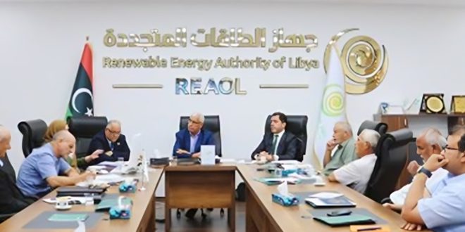 أعضاء اللجنة الوطنية المكلفة بإعداد الاستراتيجية الوطنية للهيدروجين الأخضر