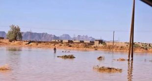 سيول تغمر أجزاء من أحياء في غات وسط استنفار فرق الطوارئ