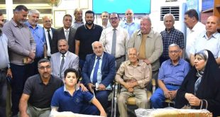 الشاعر الليبي أحمد الفاخري يتحدث في ندوة ثقافية عن العلاقة بين العراق وليبيا