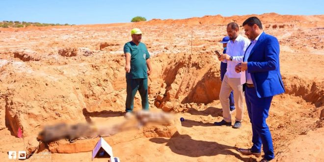 فرق البحث عن المفقودين تعمل في موقع المشروع الزراعي 5 كيلو بترهونة