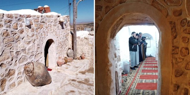 صورة مركبة تظهر الواجهة الحجرية الخارجية والداخلية لمسجد أصوفين العتيق ببلدية غريان مع مصلين يصفّون في الداخل، وذلك ضمن خبر ضمه للمعالم التاريخية المحمية بمنصة الصباح الإخبارية.