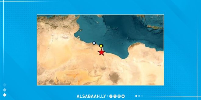 وقعت جنوب شرق مصراتة بقوة 4.2 درجات يوم 27 سبتمبر 2026، مقدمة من منصة الصباح الإخبارية. تظهر الصورة خريطة عامة للمنطقة، متبوعة بخريطتين مكبرتين بوضوح تُحددان بدقة المركز السطحي للزلزال وإحداثياته الجغرافية والزمانية، مع مقاييس مسافة ومواقع المدن المجاورة مثل مصراتة والقداحية، وشعار المركز الأوروبي المتوسطي لرصد الزلازل