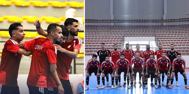 صورة مركبة للاعبي المنتخب الوطني لكرة القدم داخل الصالات أثناء التدريبات والصورة الجماعية للفريق خلال معسكرهم الإعدادي بمدينة المحمدية المغربية استعداداً لكأس أمم إفريقيا.