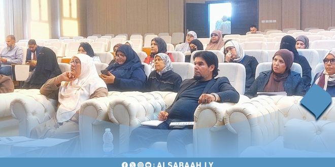 صورة لحضور ومشاركة نخبة من الأكاديميين والمربين في فعاليات الندوة العلمية الأولى لقطاع التربية والتعليم بمدينة إجدابيا