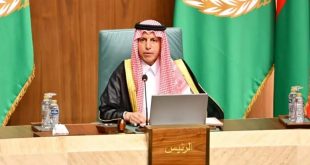 ​"صورة لرئيس البرلمان العربي الجديد سعد بن صليب العتيبي أثناء ترؤسه الجلسة الإجرائية في مقر الأمانة العامة لجامعة الدول العربية بالقاهرة."